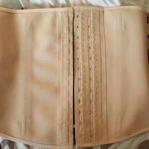 Ann Michell Waist trainer
